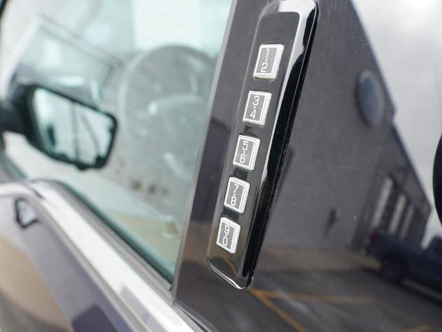 Certified 2021 Ford F150 Lariat AWD/4WD image 22