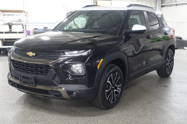 Used 2022 Chevrolet TrailBlazer ACTIV w/ Technology Package AWD/4WD image 3