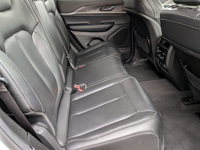 Used 2024 Jeep Grand Cherokee Limited image 34