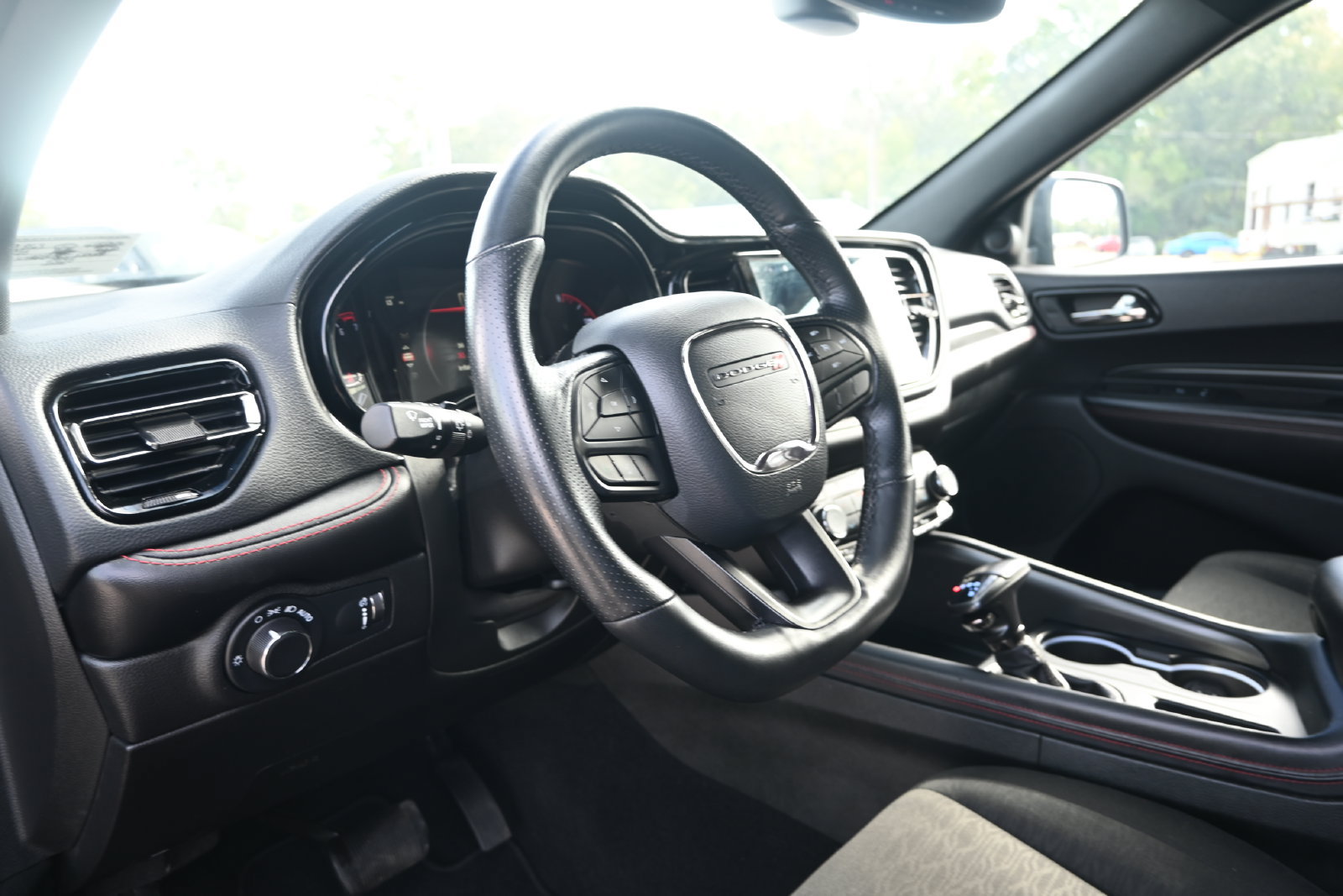 Used 2025 Dodge Durango GT AWD/4WD image 11