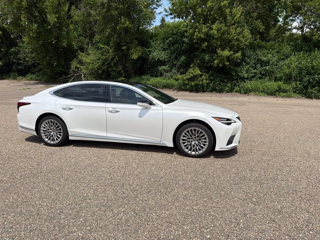 Used 2024 Lexus LS 500 AWD w/ Interior Upgrade Package image 18