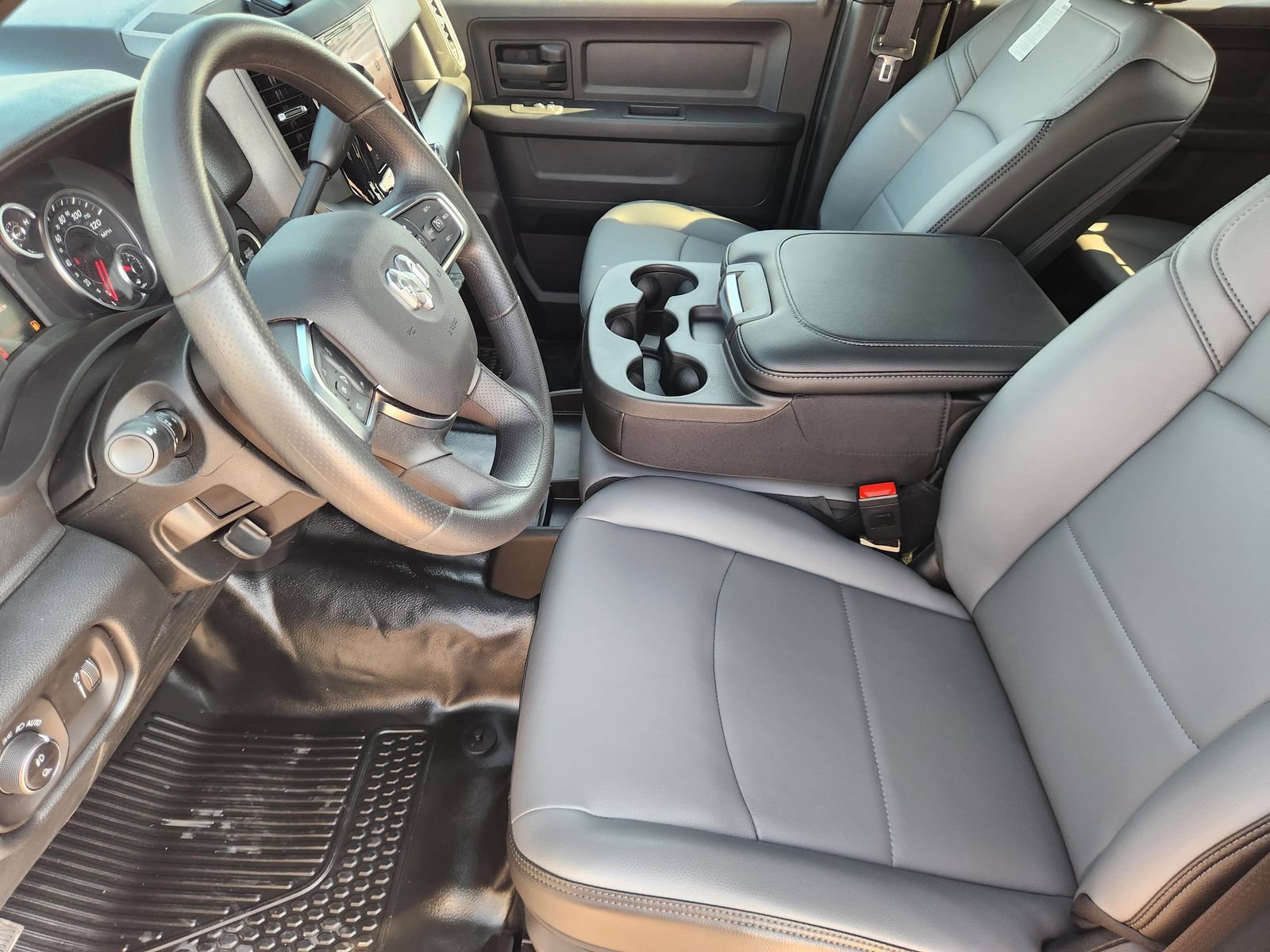 New 2026 RAM 2500 Tradesman AWD/4WD image 12