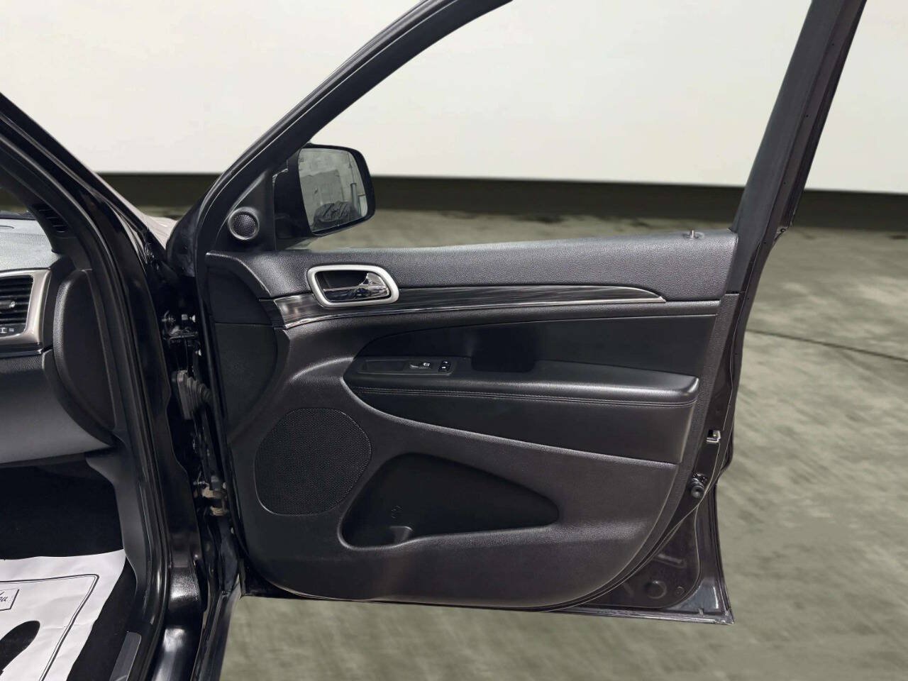 Used 2019 Jeep Grand Cherokee Limited w/ Luxury Group II AWD/4WD image 21