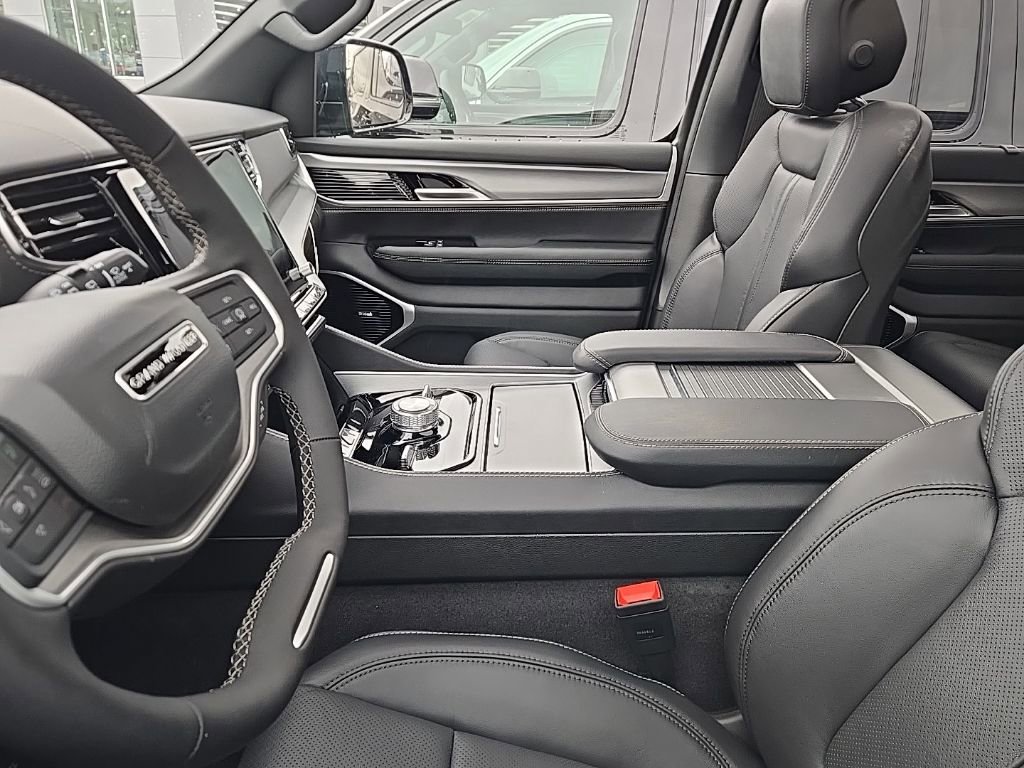 New 2026 Jeep Grand Wagoneer Limited image 9