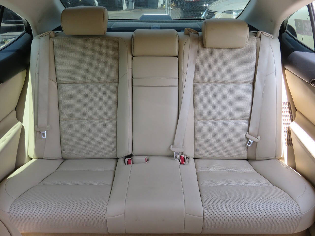 Used 2015 Lexus ES 300h w/ Premium Package w/Bamboo Trim FWD image 23