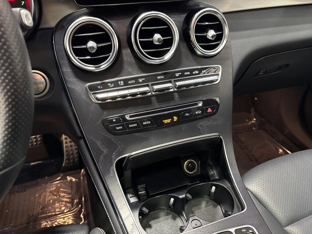 Used 2019 Mercedes-Benz GLC 300 4MATIC Coupe image 20