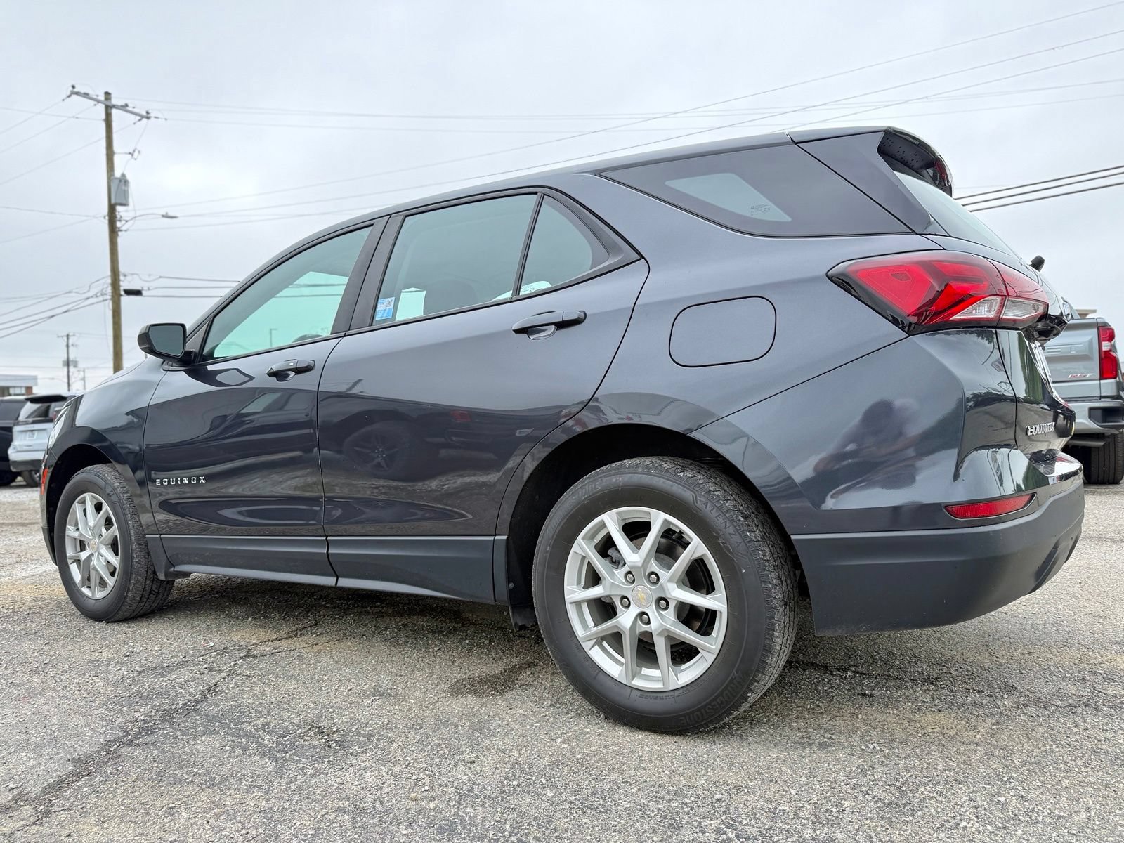 Used 2022 Chevrolet Equinox LS AWD/4WD image 4