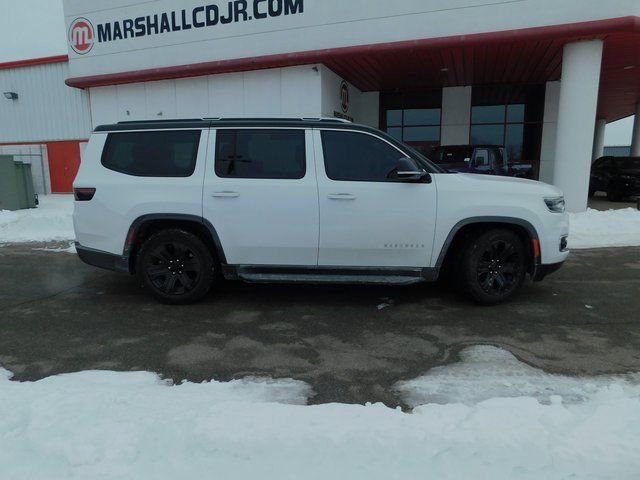 Used 2022 Jeep Wagoneer Series III w/ Flexible Seating Group image 9