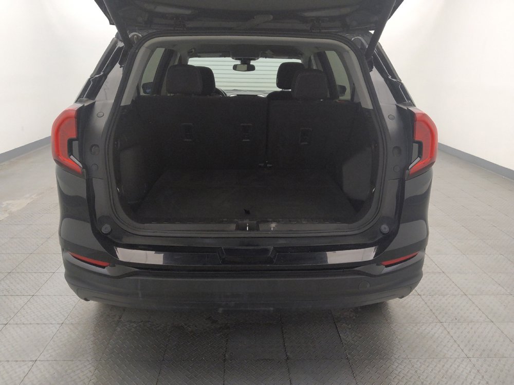 Used 2023 GMC Terrain SLE w/ Driver Convenience Package FWD image 29