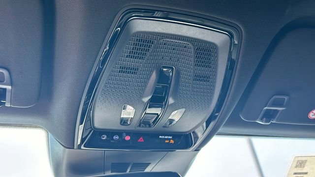 Used 2025 Cadillac Lyriq Luxury image 23