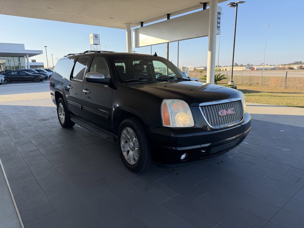 Used 2011 GMC Yukon XL SLT image 4