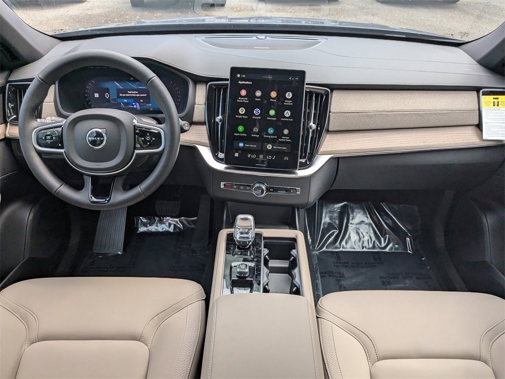 New 2026 Volvo XC90 B6 Plus w/ Protection Package Premier image 16