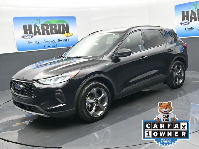 Used 2025 Ford Escape ST-Line image 1