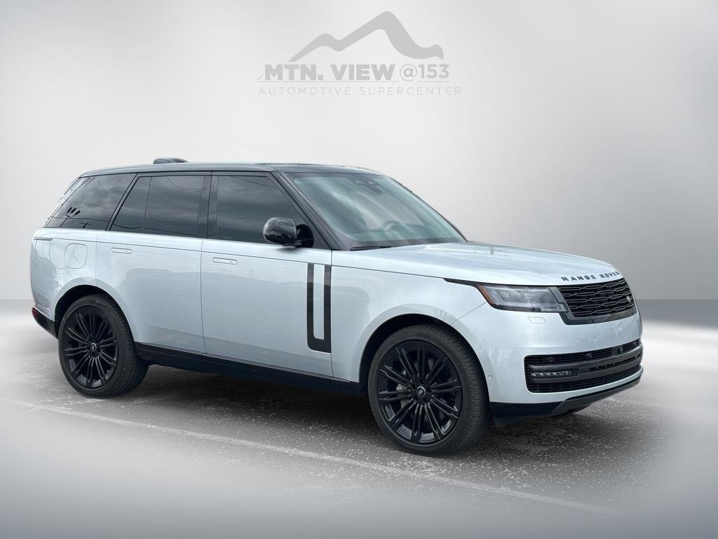 Used 2024 Land Rover Range Rover SE image 2