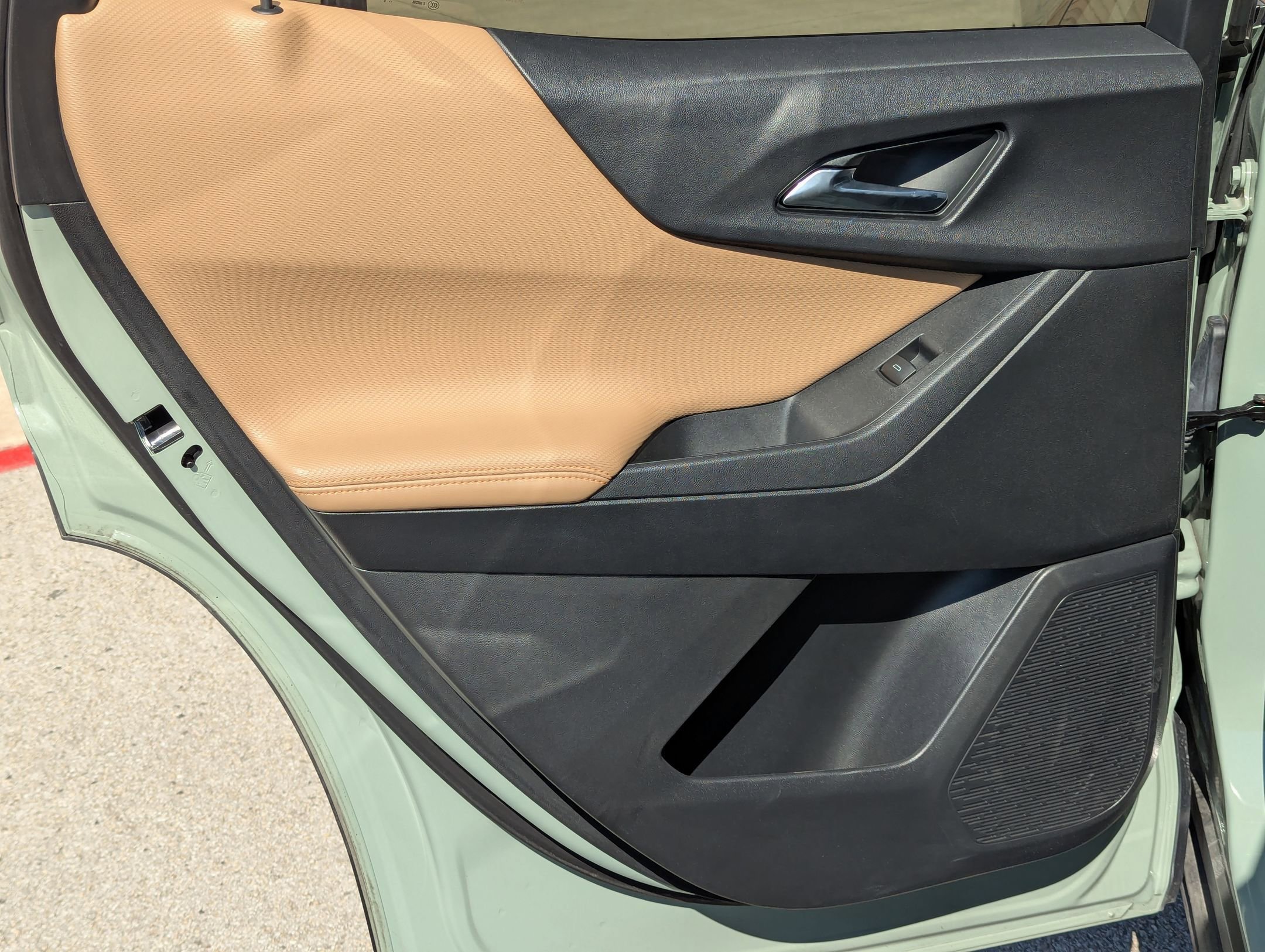 Used 2026 Chevrolet Equinox ACTIV w/ Convenience Package III image 16