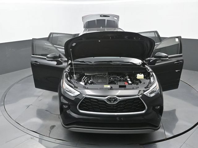 New 2026 Toyota Highlander Platinum AWD/4WD image 35