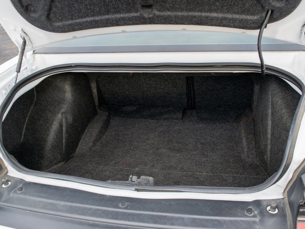 Used 2023 Dodge Challenger SXT w/ Cold Weather Group image 5