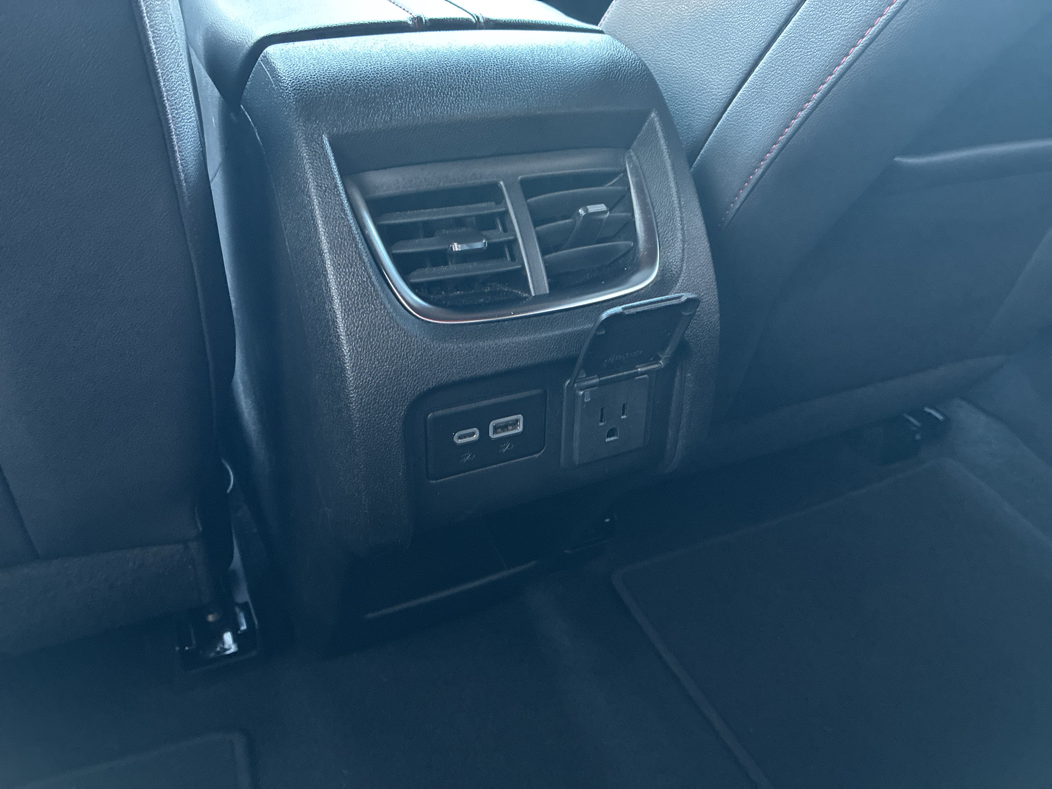 Used 2024 Chevrolet Blazer RS w/ Driver Confidence II Package FWD image 17