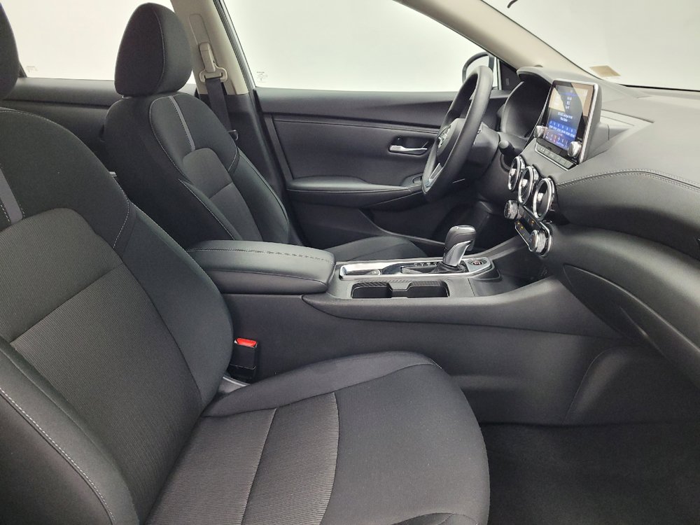 Used 2025 Nissan Sentra SV FWD image 21
