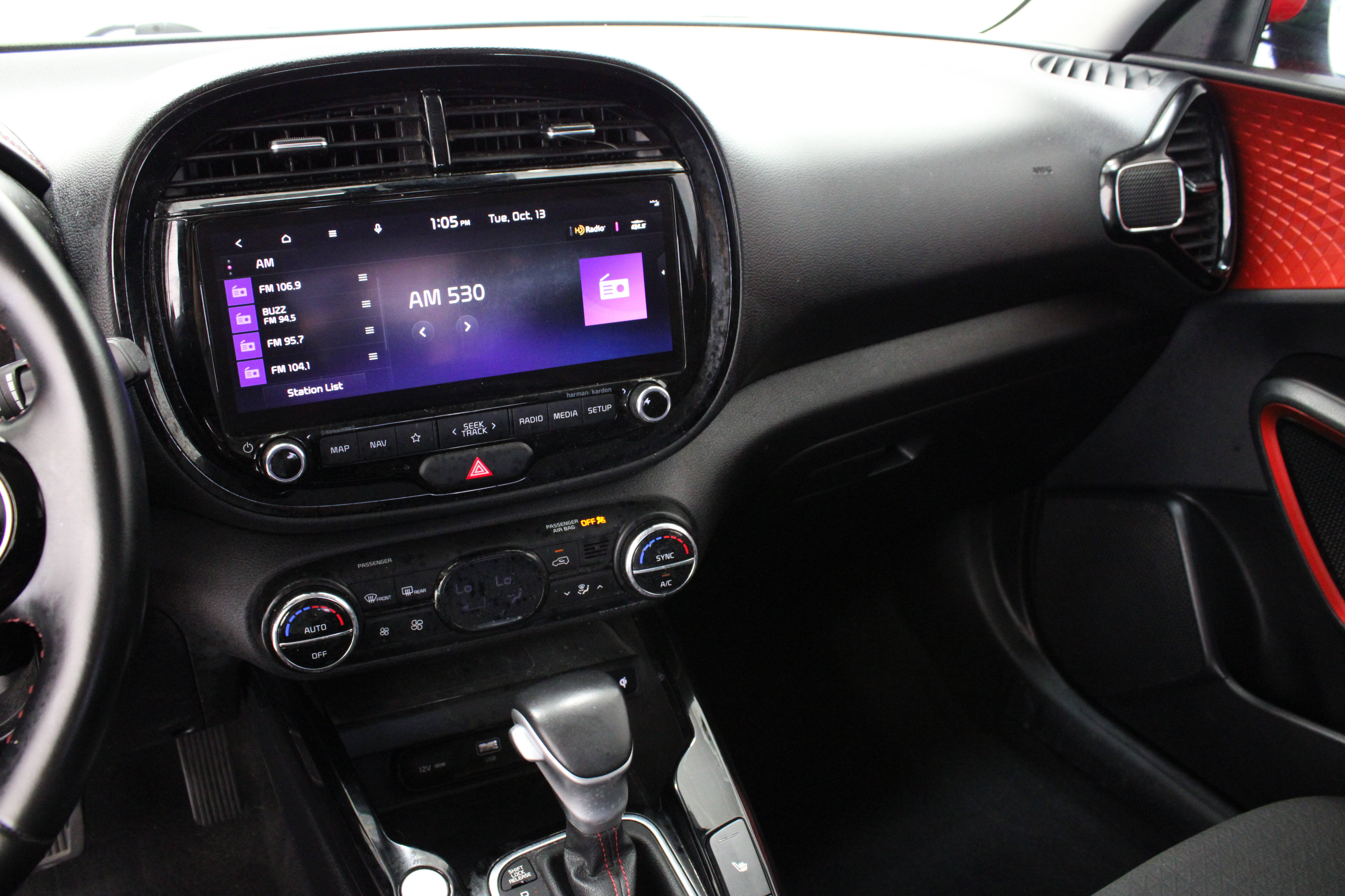 Used 2023 Kia Soul GT-Line w/ GT-Line Technology Package FWD image 16
