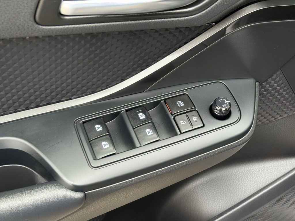 Used 2019 Toyota C-HR LE image 13