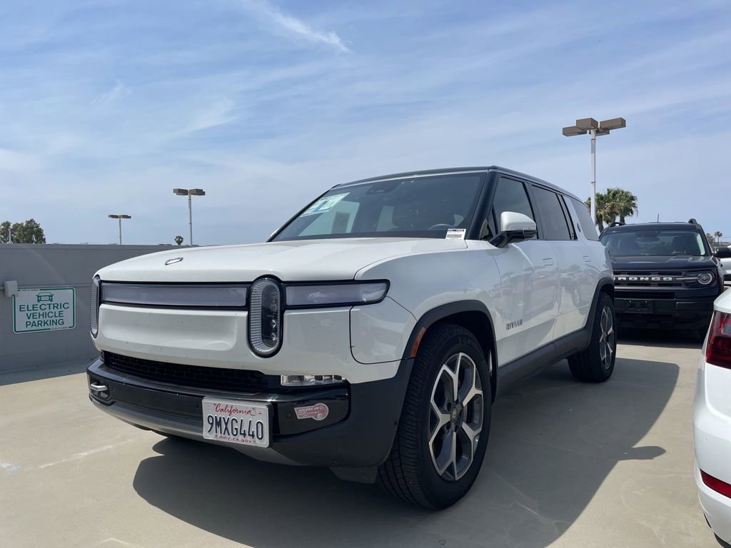 Used 2024 Rivian R1S Adventure image 5