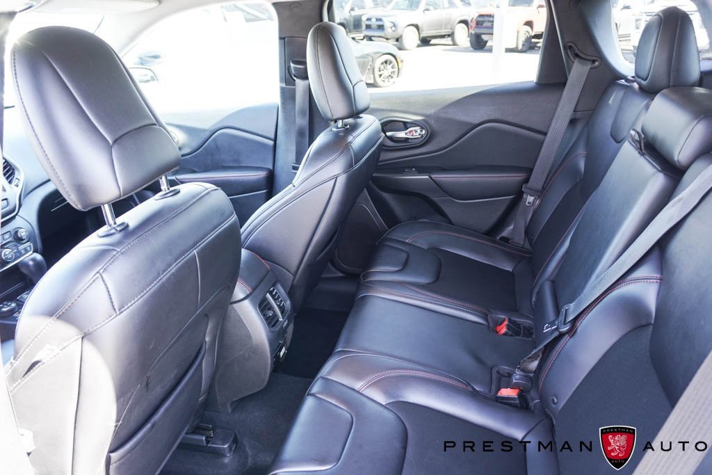 Used 2019 Jeep Cherokee Trailhawk w/ Cold Weather Group image 37