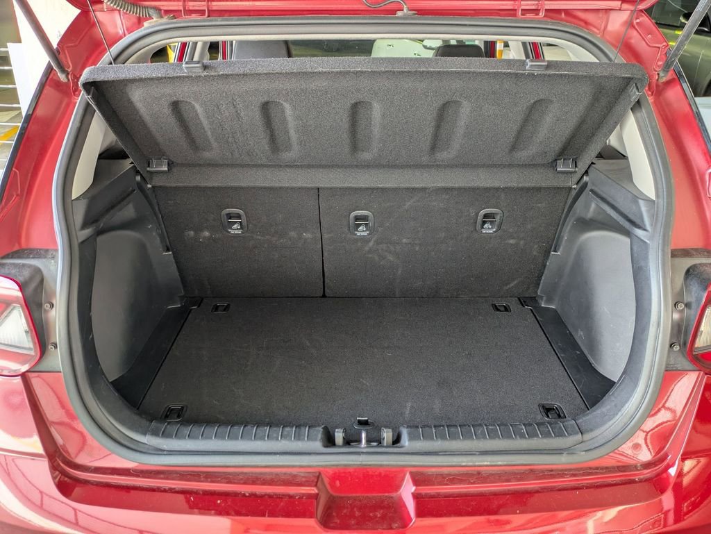 Used 2025 Hyundai Venue SEL FWD image 26