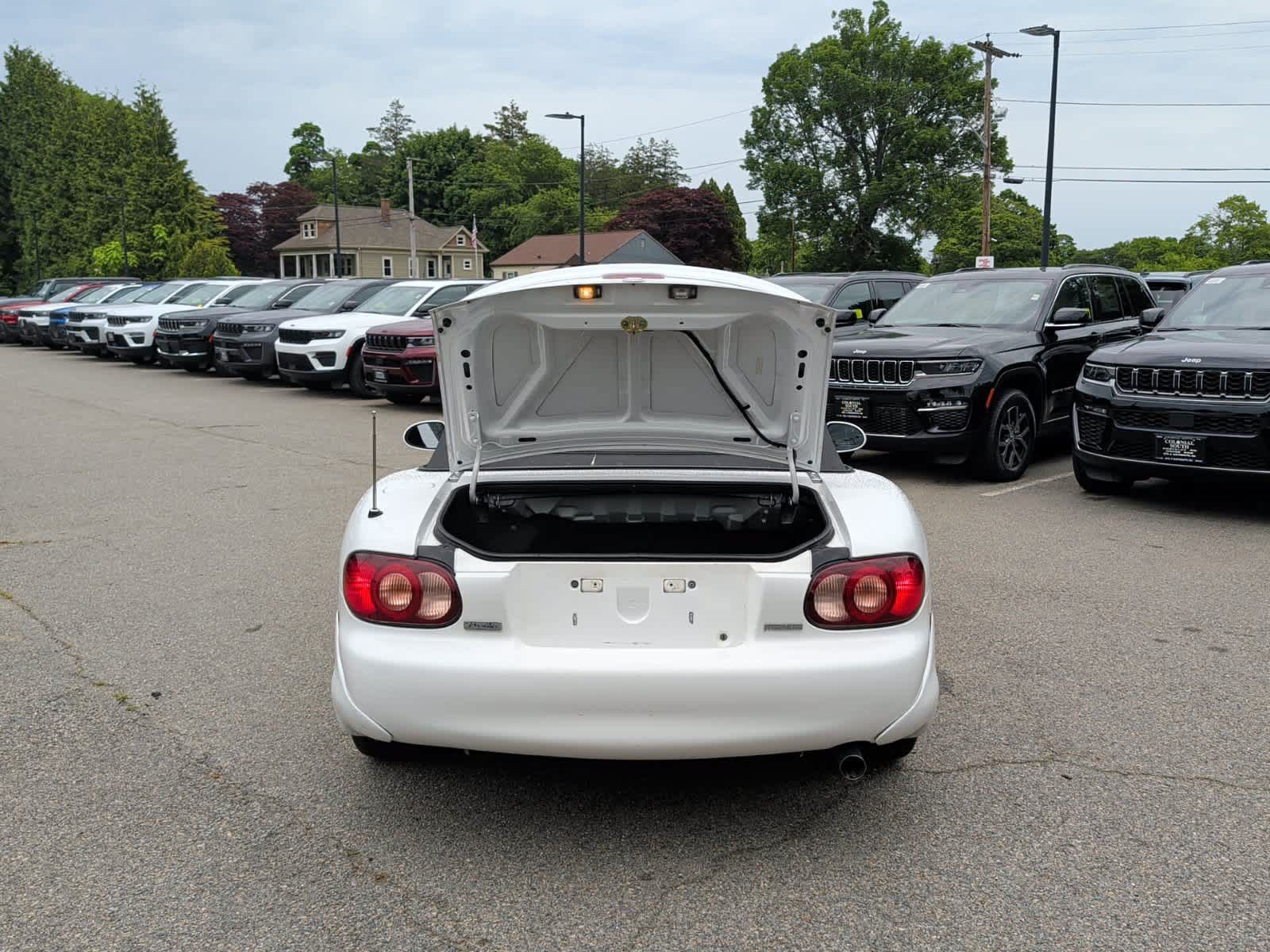 Used 2001 MAZDA MX-5 Miata RWD image 30