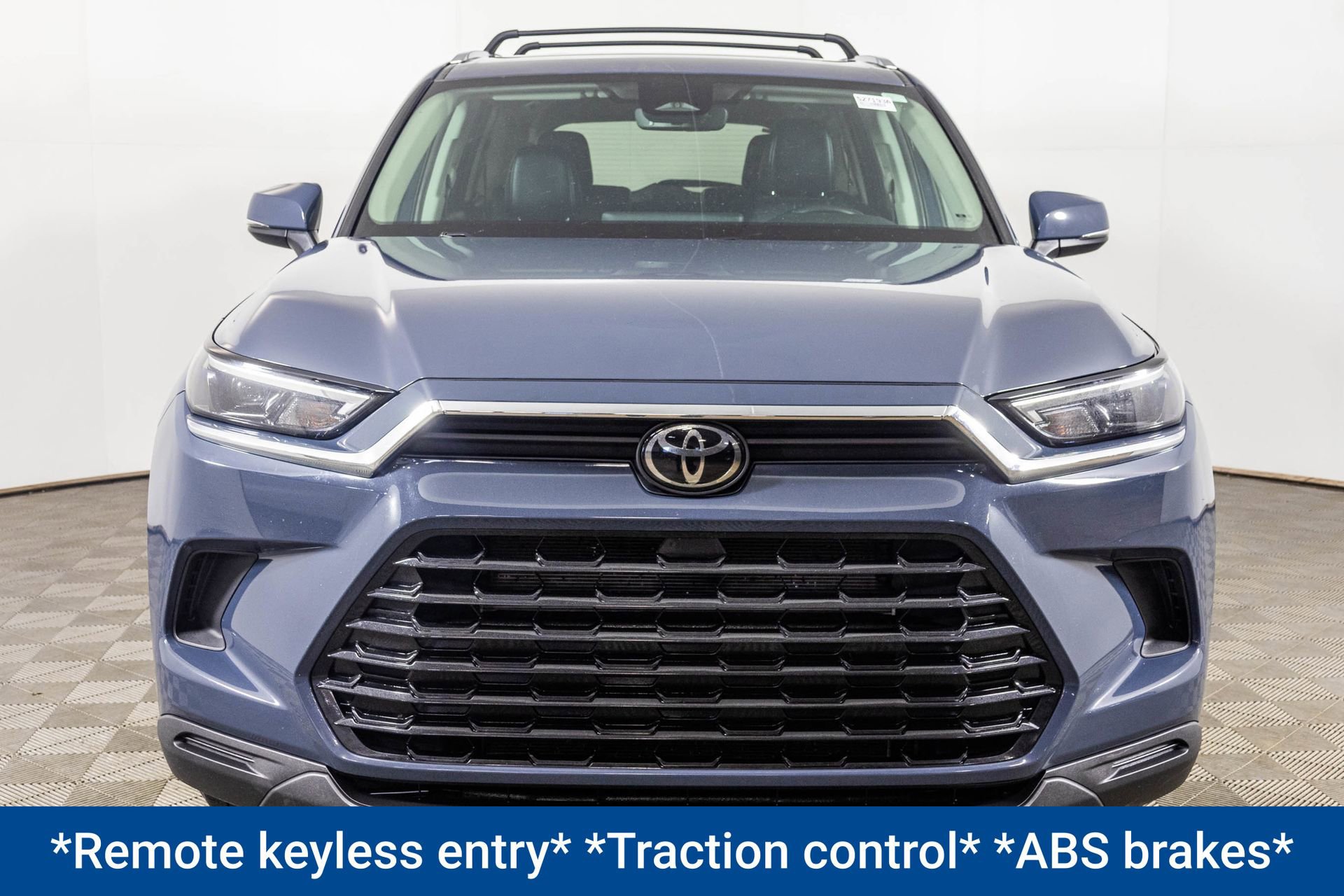 Used 2024 Toyota Grand Highlander XLE image 11