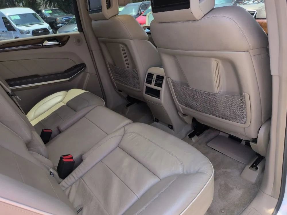 Used 2014 Mercedes-Benz GL 450 4MATIC w/ Appearance Package image 22