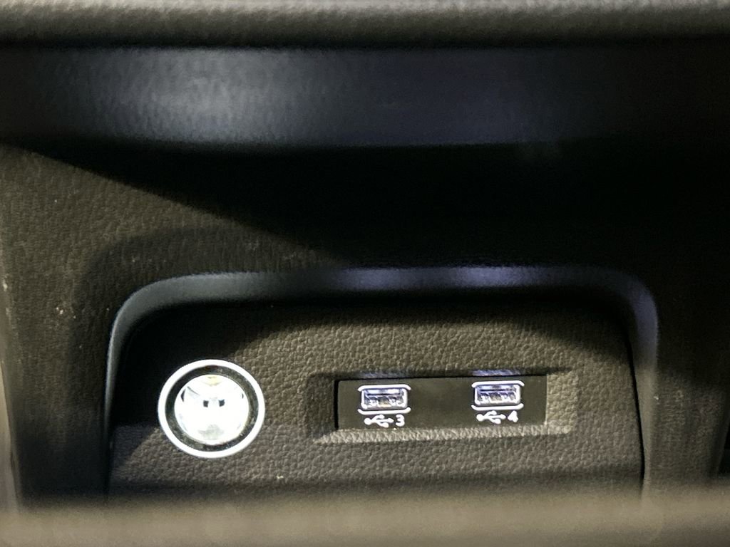 Used 2019 Audi e-tron Premium Plus image 24