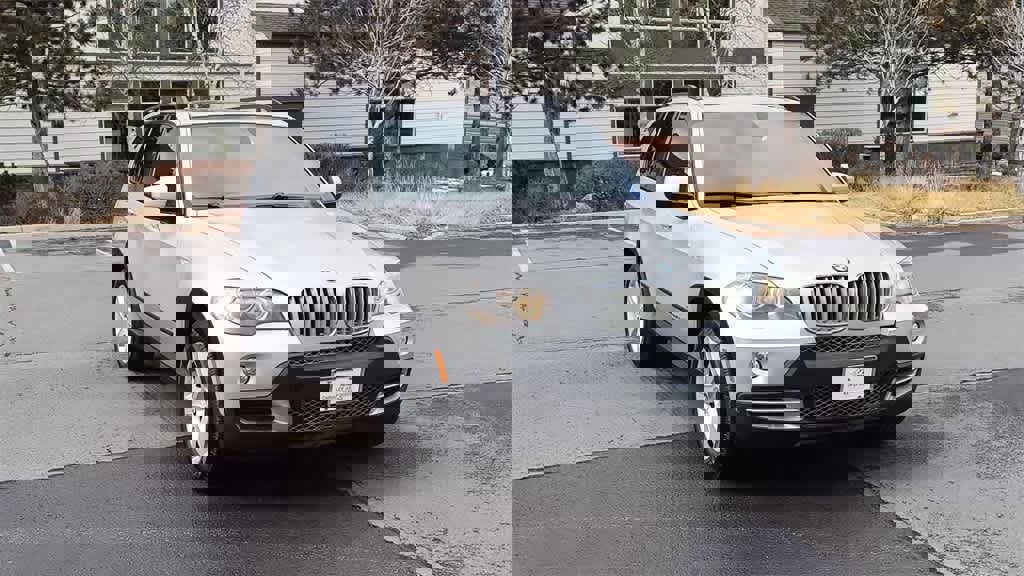 Used 2010 BMW X5 xDrive35d image 3