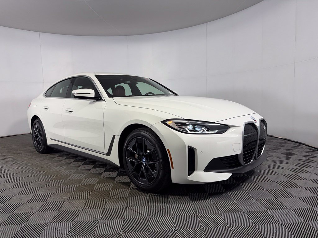 Used 2024 BMW i4 eDrive35 w/ Premium Package RWD image 5
