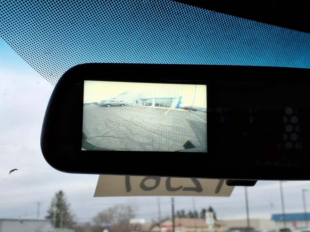 Used 2024 GMC Savana 2500 w/ Driver Convenience Package image 17