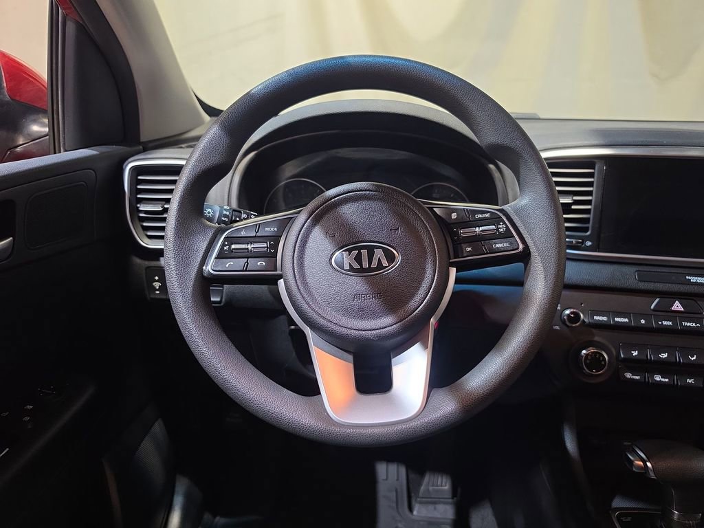 Used 2020 Kia Sportage LX AWD/4WD image 11