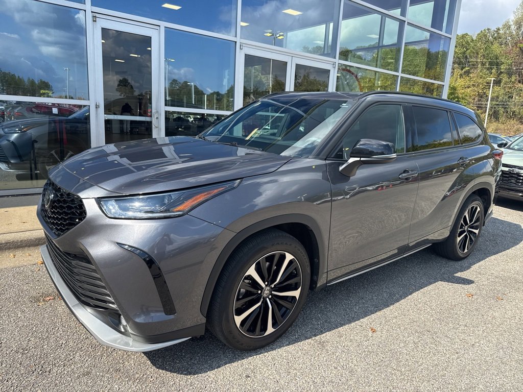 Used 2021 Toyota Highlander XSE