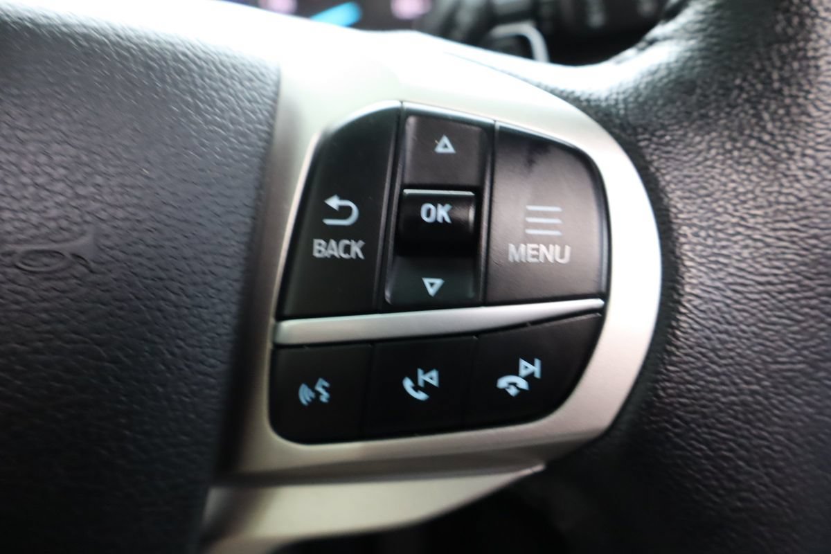 Used 2021 Ford Explorer XLT w/ Equipment Group 202A AWD/4WD image 32
