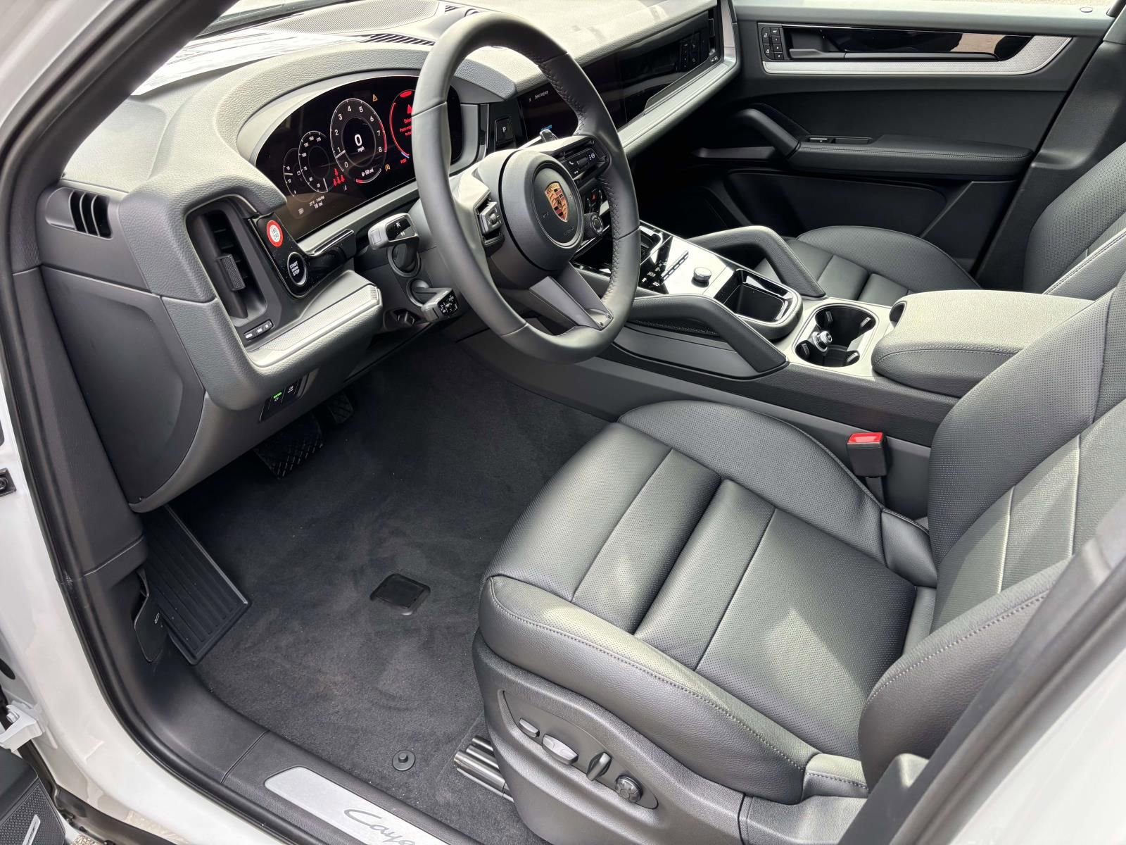 New 2026 Porsche Cayenne image 19