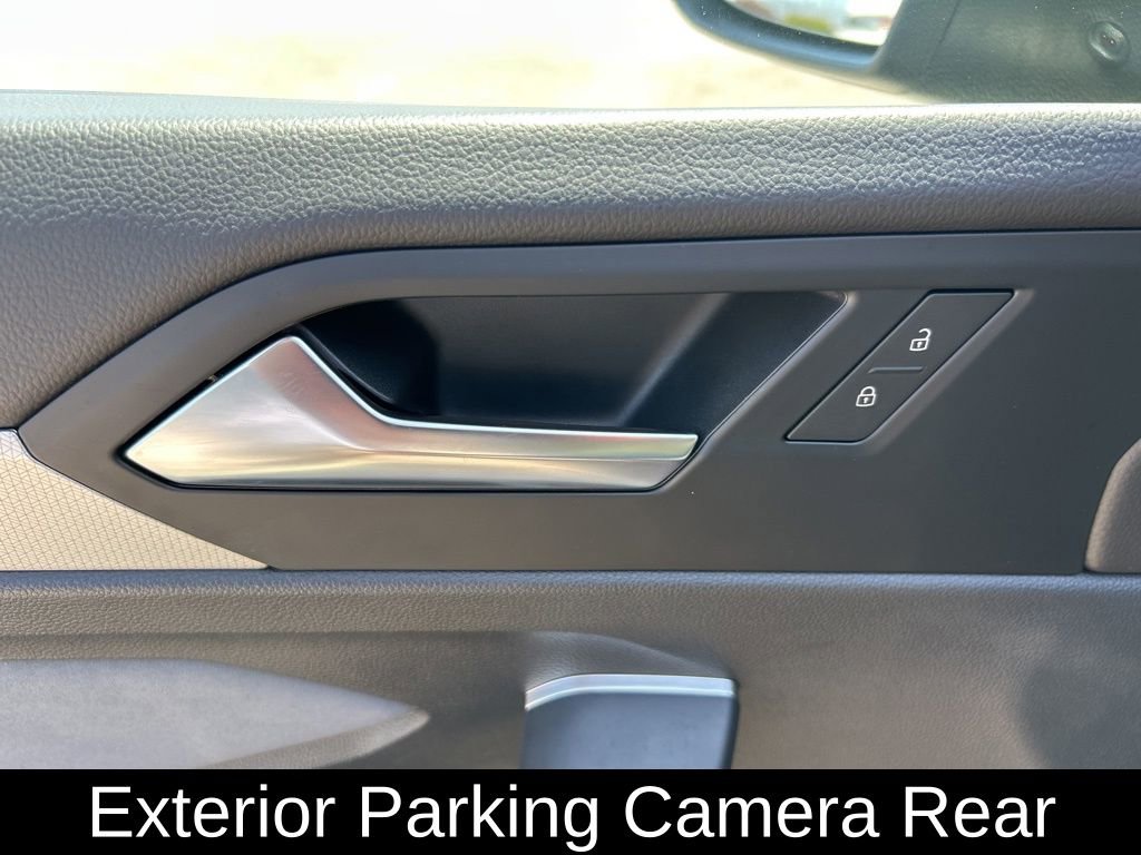 Used 2025 Volkswagen Jetta SE w/ Sunroof Package FWD image 18