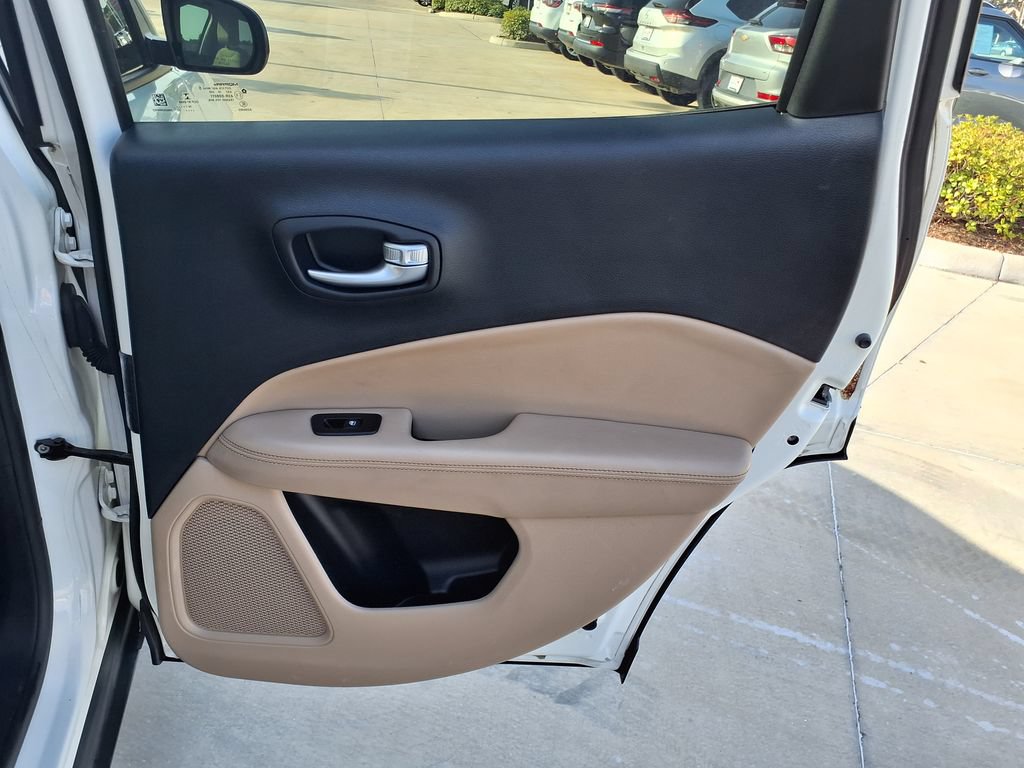 Used 2019 Jeep Compass Sport FWD image 19