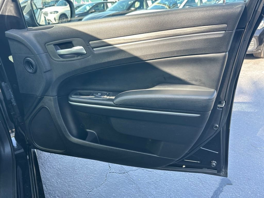 Used 2021 Chrysler 300 Touring w/ Sport Appearance Package RWD image 24
