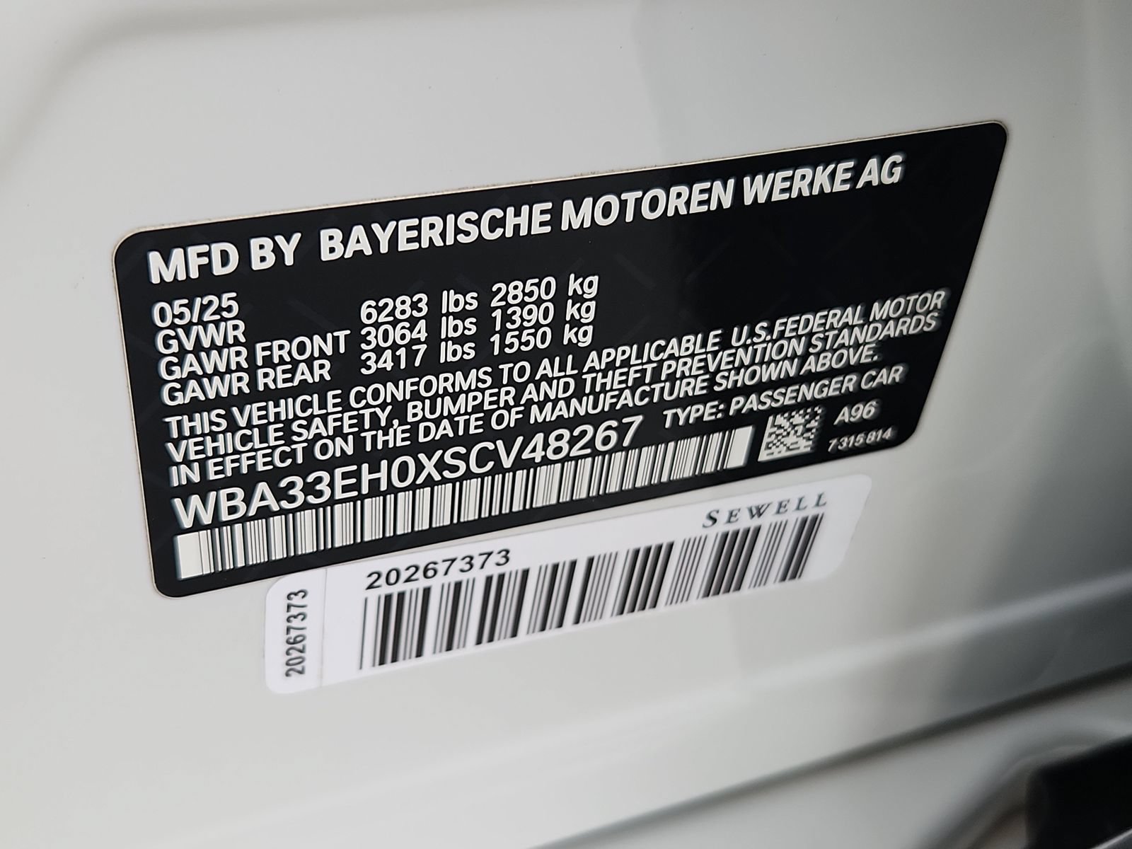 Used 2025 BMW 740i xDrive AWD/4WD image 18