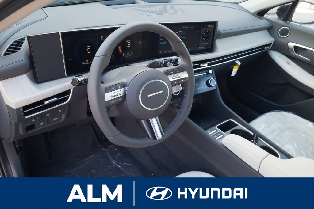 New 2025 Hyundai Sonata SEL FWD image 13