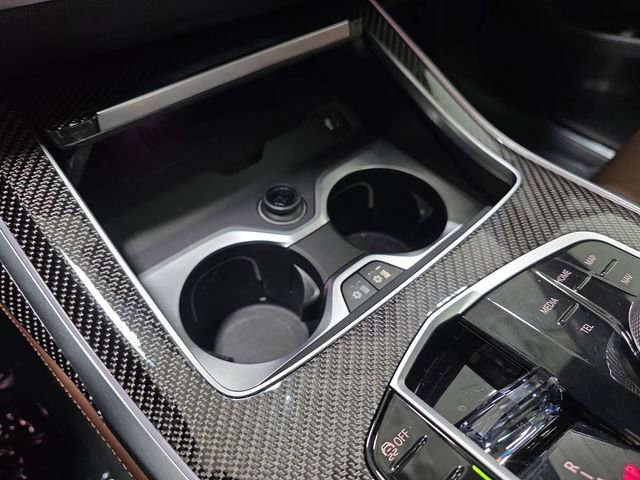 Used 2024 BMW X7 M60i w/ Executive Package image 25