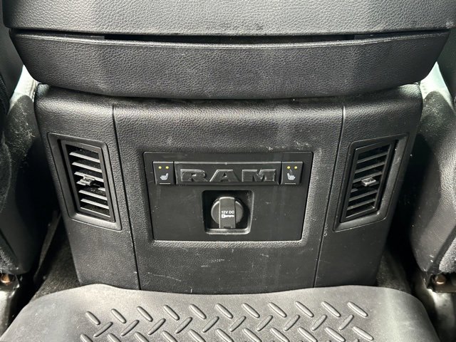 Used 2016 RAM 1500 Laramie w/ Convenience Group image 22