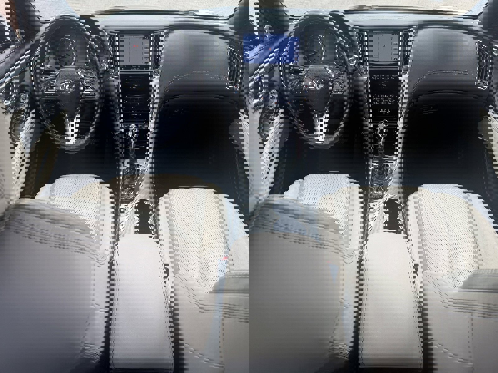 Used 2018 INFINITI Q60 3.0t Luxe w/ Sensory Package 3.0T Luxe image 16