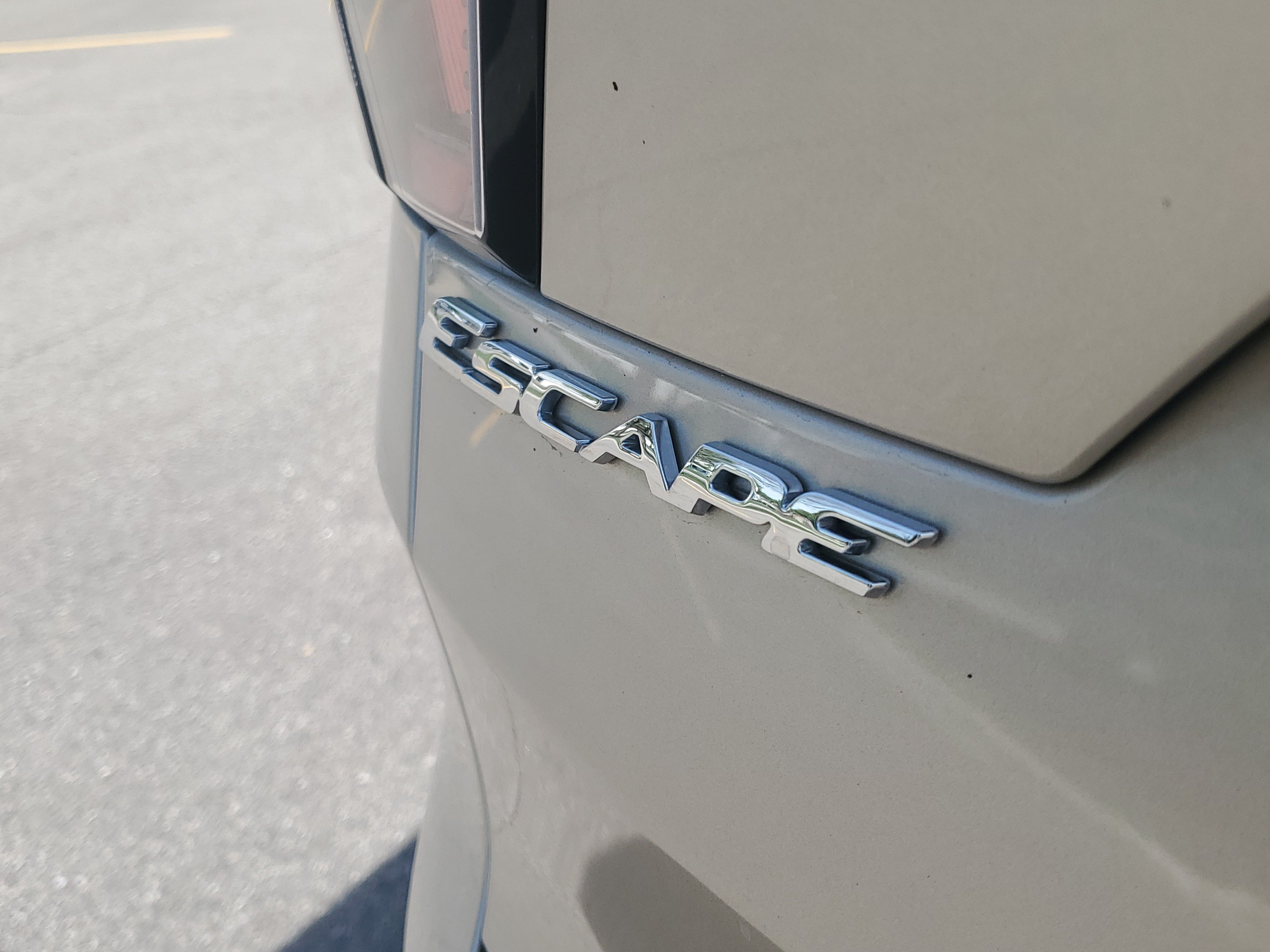 Used 2017 Ford Escape Titanium FWD image 30