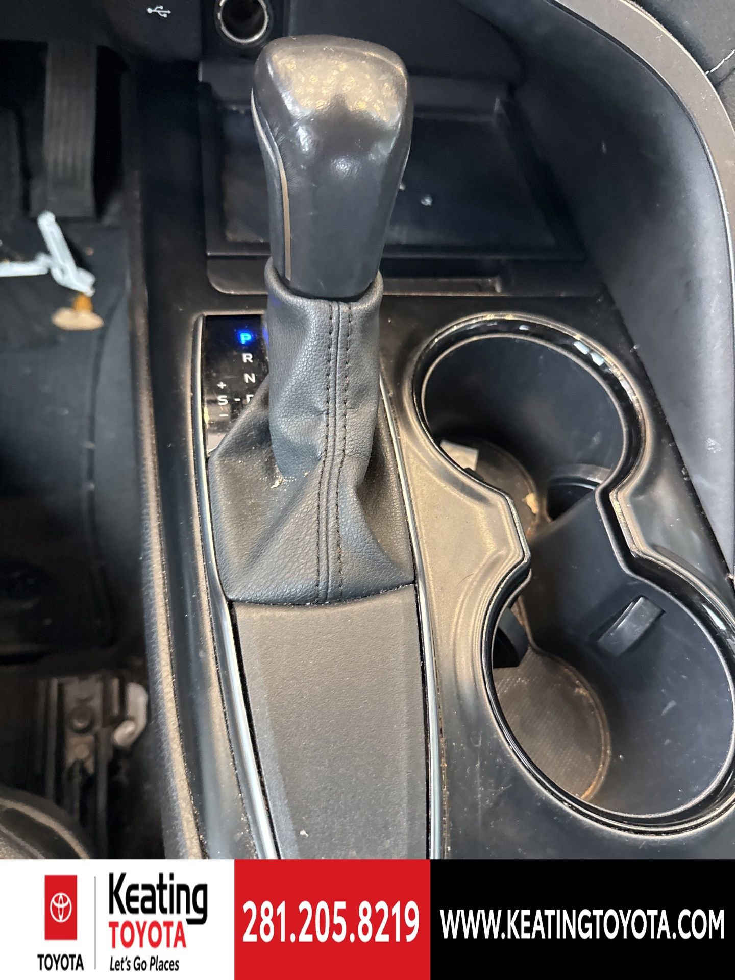 Used 2020 Toyota Camry SE w/ Convenience Package image 18