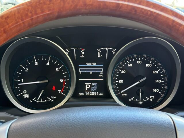Used 2013 Toyota Land Cruiser AWD/4WD image 31